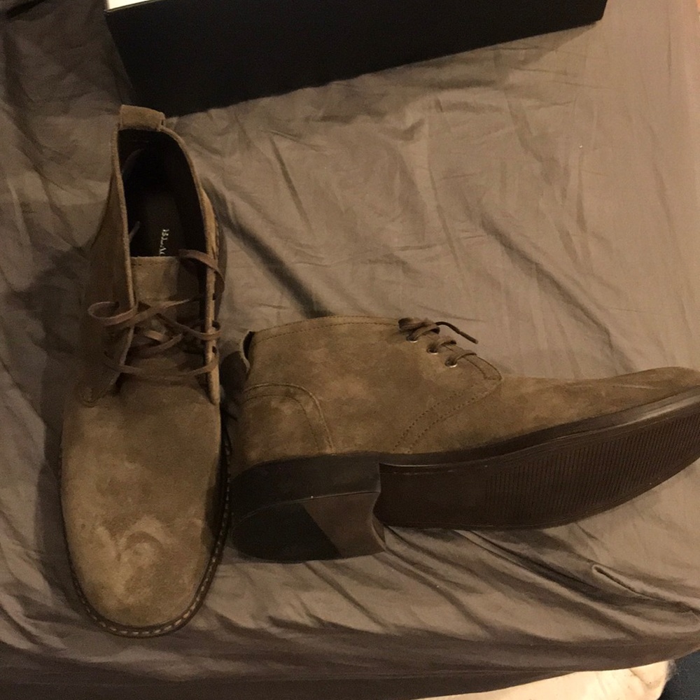 Chukka boots
